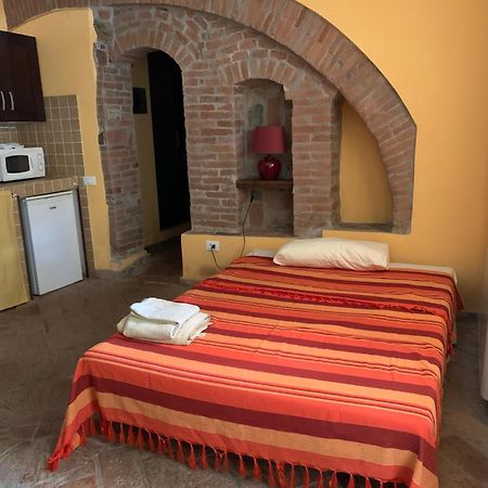 Podere Girasoli 皮昂比诺 外观 照片