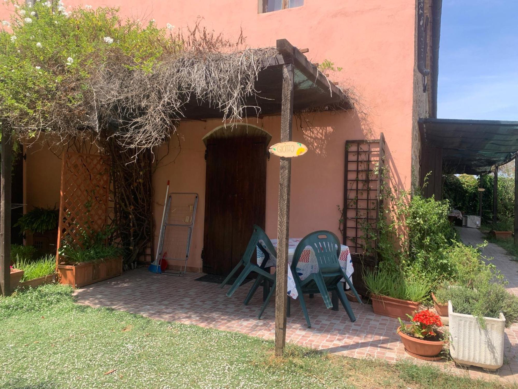 Podere Girasoli 皮昂比诺 外观 照片