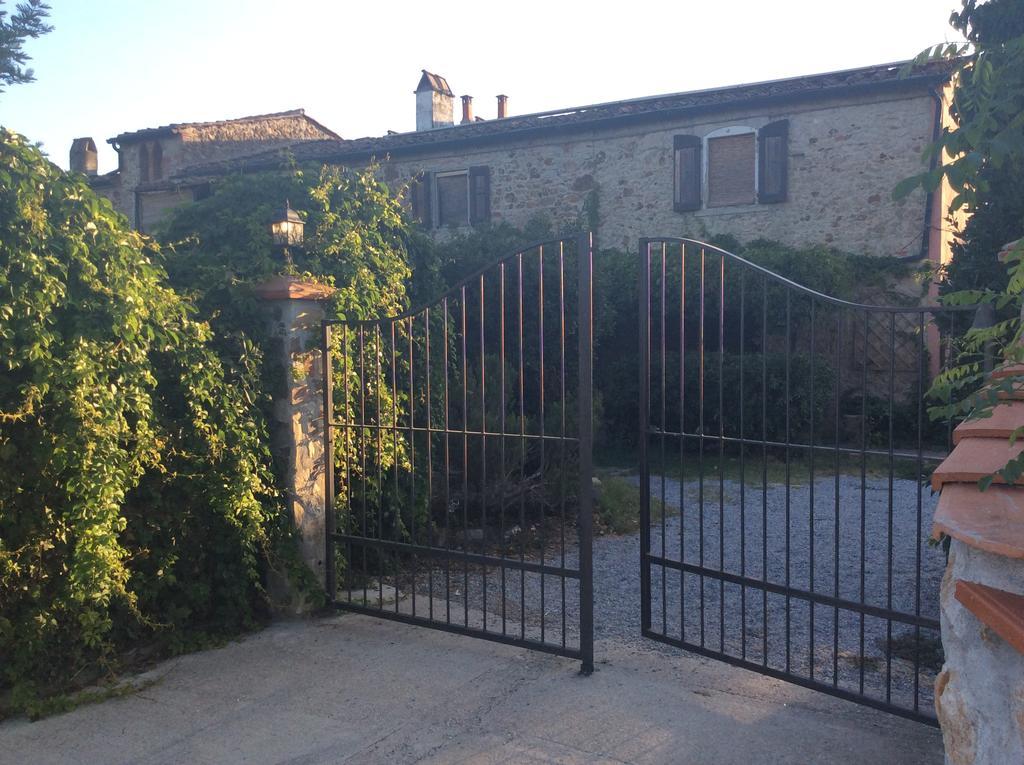 Podere Girasoli 皮昂比诺 外观 照片